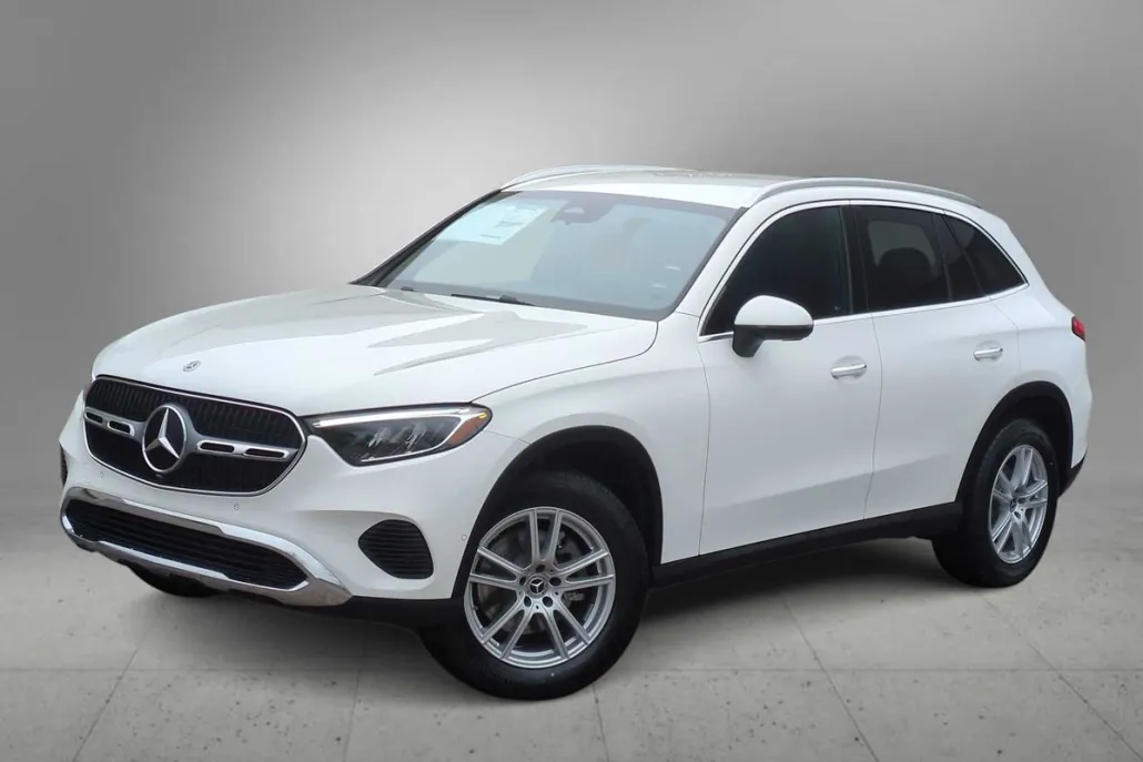 2025 Mercedes Benz GLC 300 4MATIC photo 1