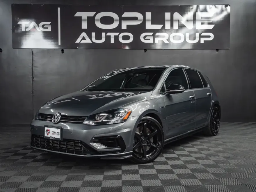 2018 Volkswagen Golf R Base photo 1