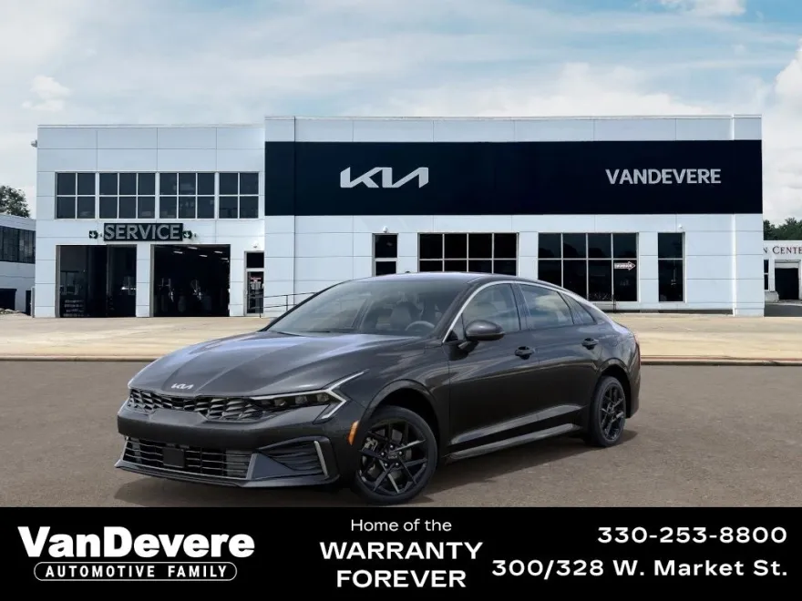 2025 Kia K5 LXS photo 1