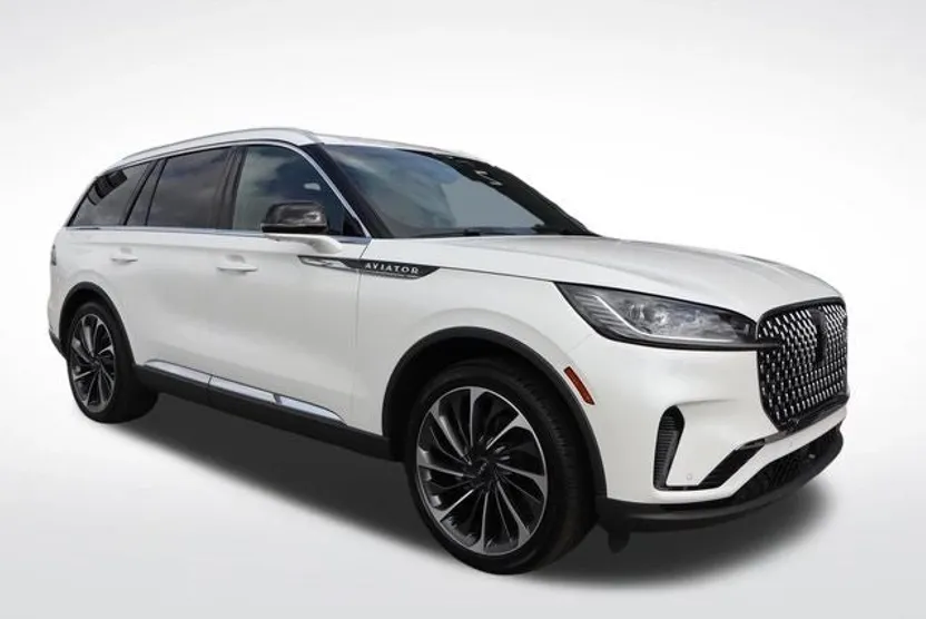 2025 Lincoln Aviator Reserve photo 1