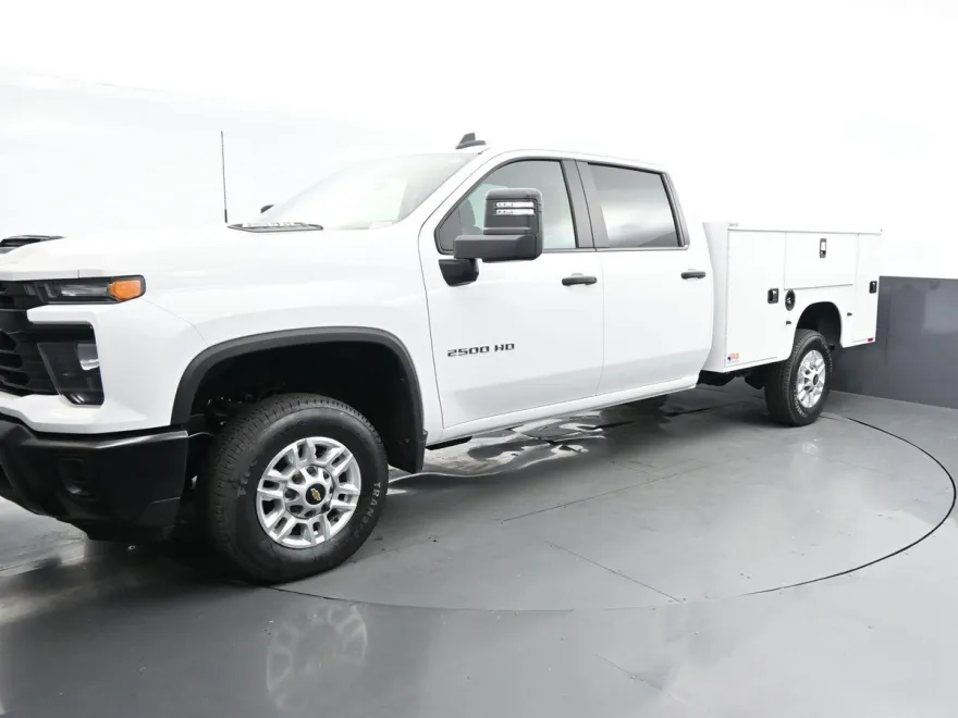 2025 Chevrolet Silverado 2500HD photo 1