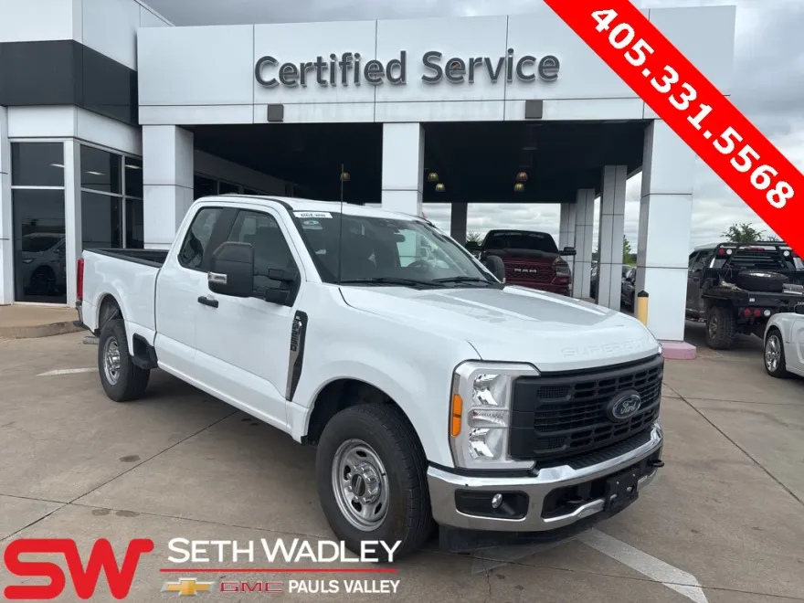 2023 Ford F-250 XL photo 1