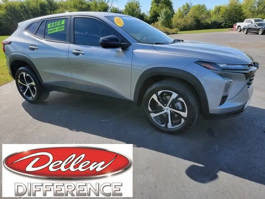 2024 Chevrolet Trax photo 1