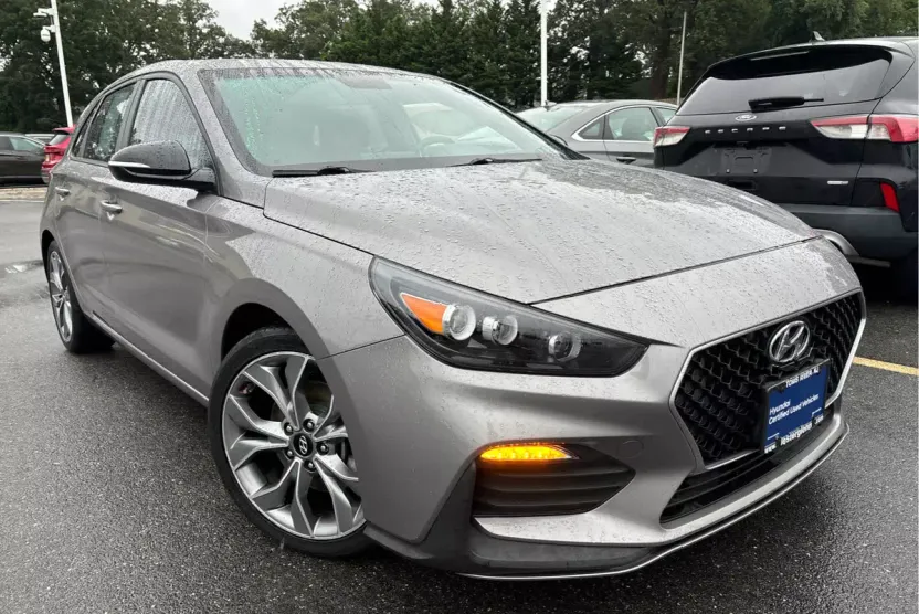 2020 Hyundai Elantra GT N Line photo 1