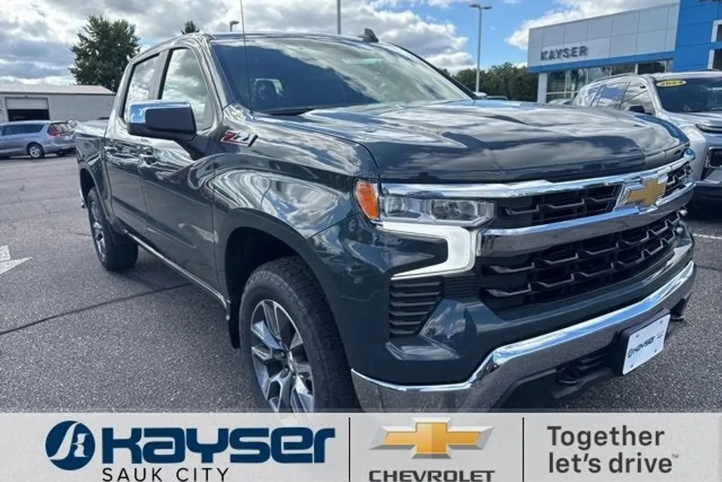 2026 Chevrolet Silverado 1500 LT photo 1