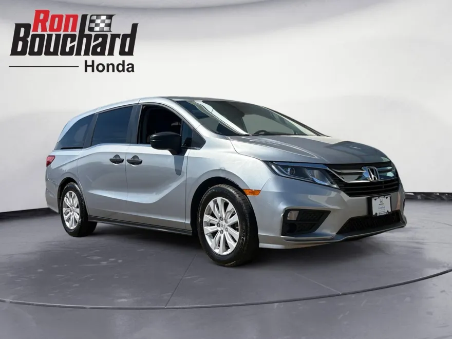 2019 Honda Odyssey LX photo 1