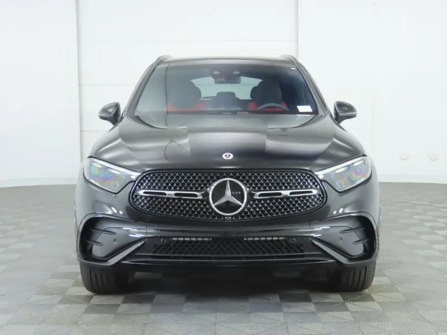 2026 Mercedes Benz GLC 300 4MATIC photo 1