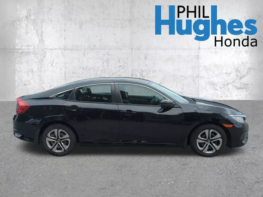 2017 Honda Civic LX photo 1