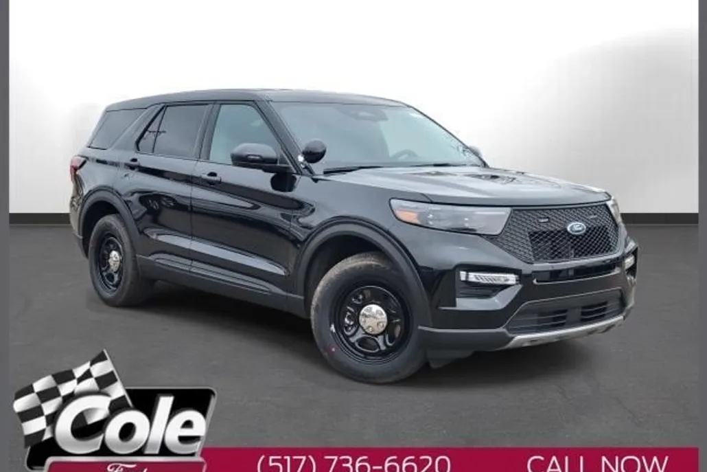 2025 Ford Explorer photo 1