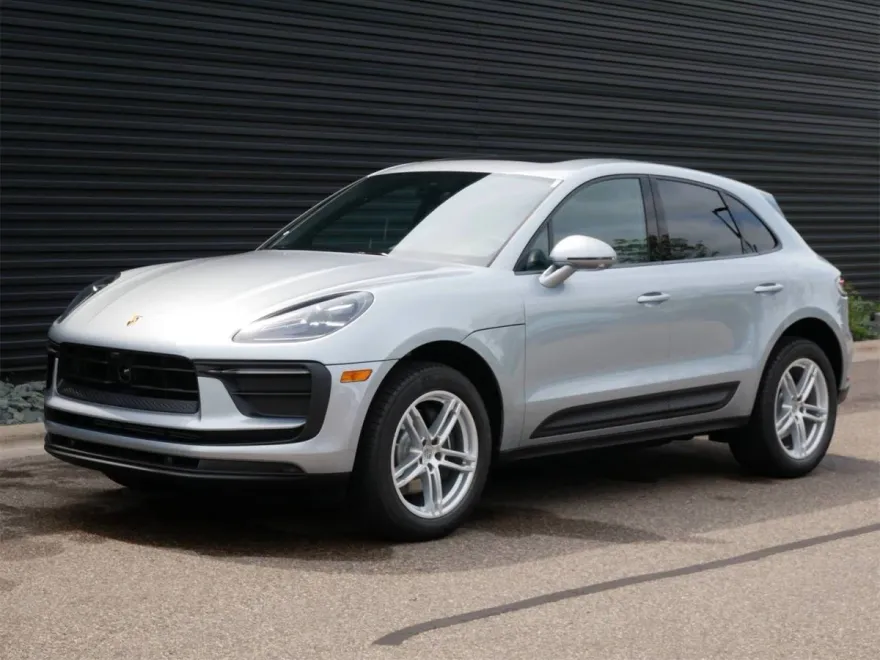 2025 Porsche Macan Base photo 1