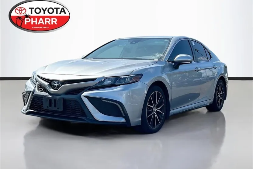 2023 Toyota Camry SE photo 1