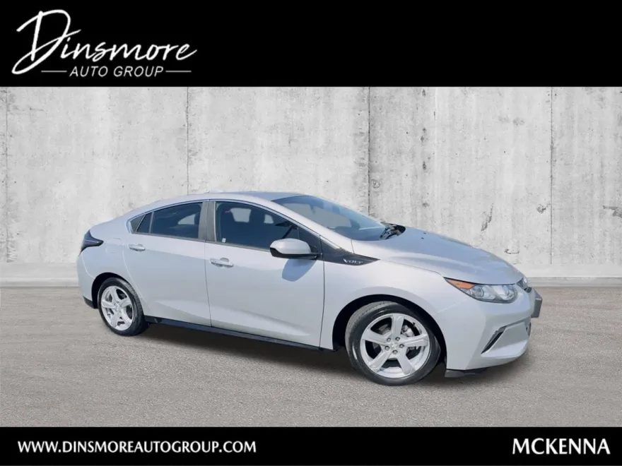 2018 Chevrolet Volt LT photo 1