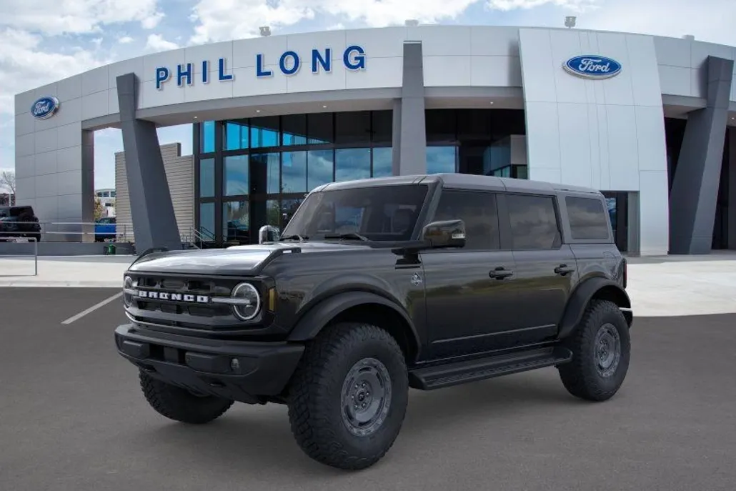 2025 Ford Bronco Outer Banks photo 1
