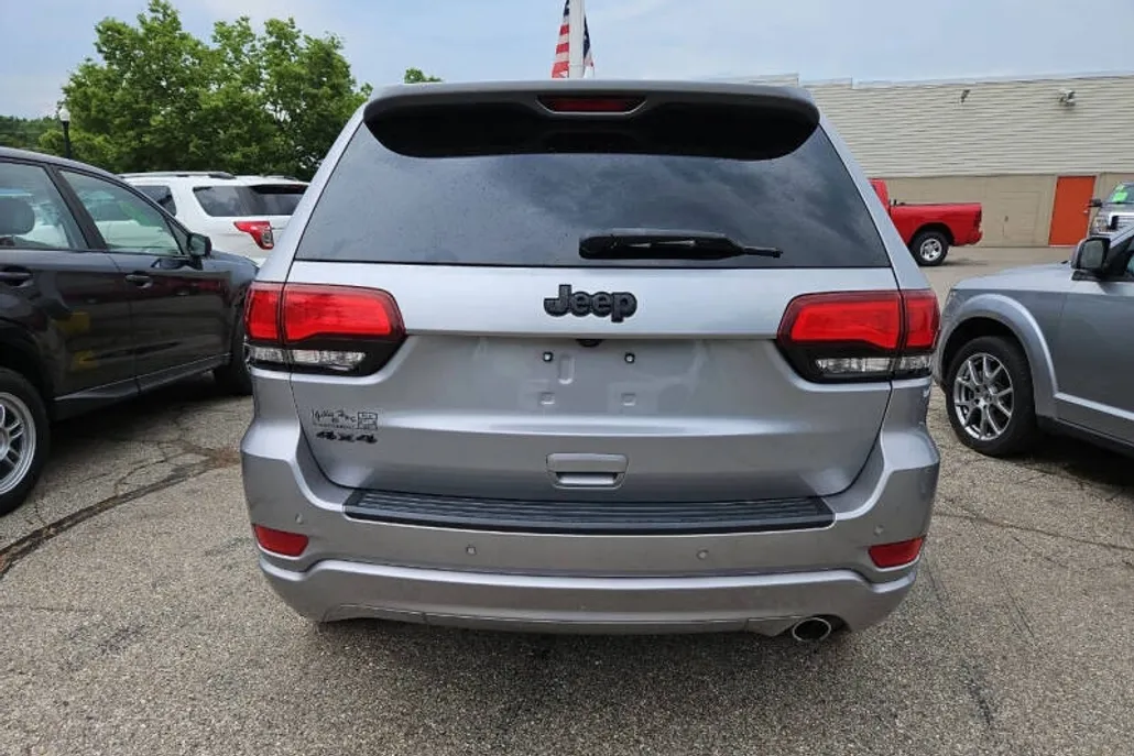 2018 Jeep Grand Cherokee Altitude photo 1