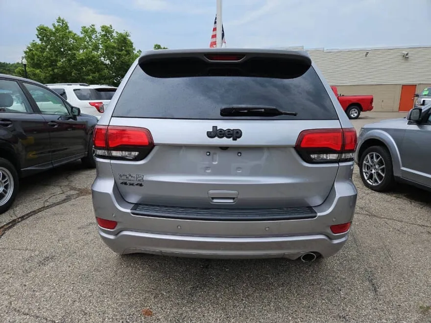 2018 Jeep Grand Cherokee Altitude photo 1