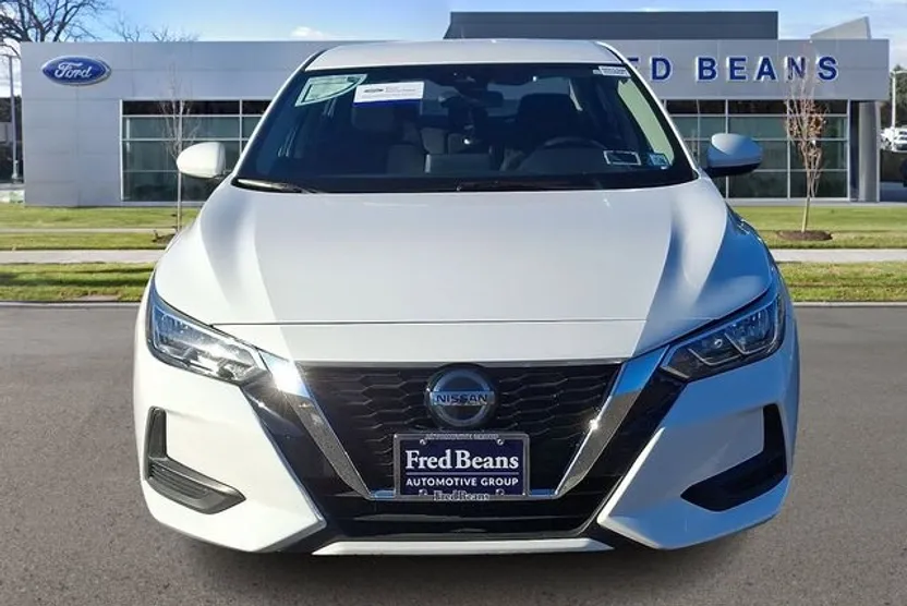 2022 Nissan Sentra SV photo 1