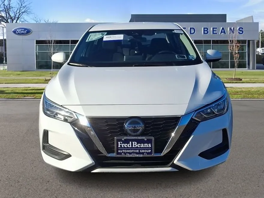 2022 Nissan Sentra SV photo 1