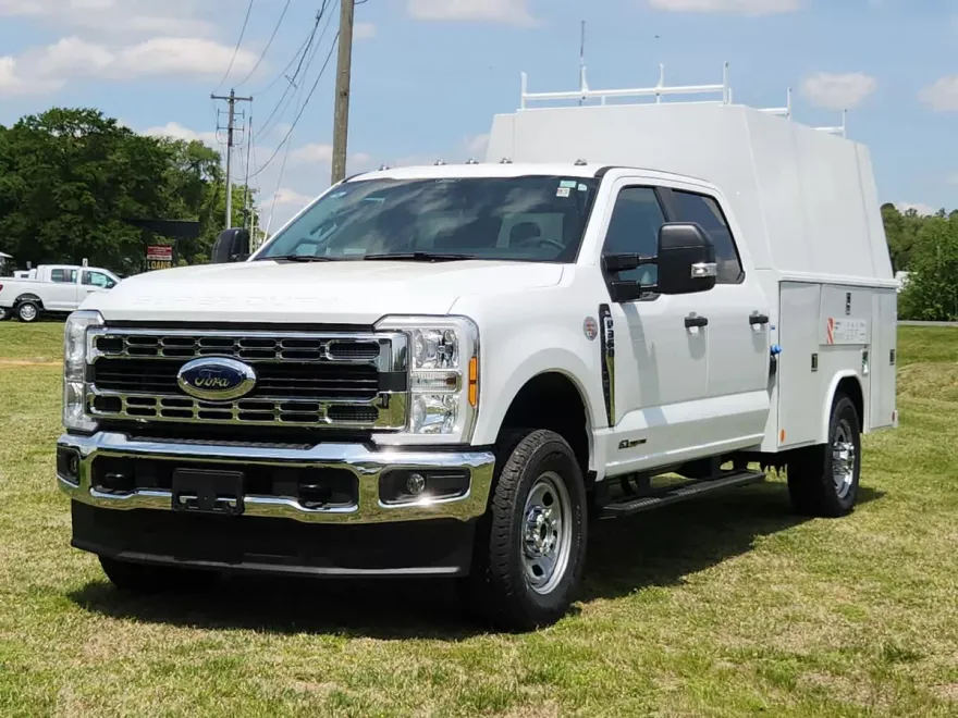 2024 Ford F-350 XL photo 1