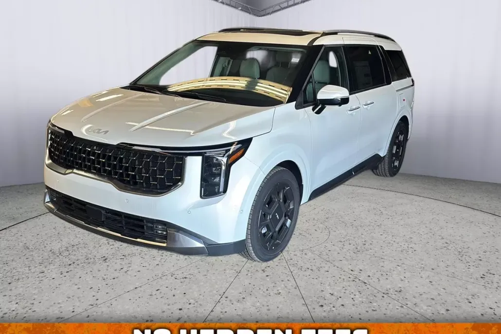 2026 Kia Carnival SX photo 1