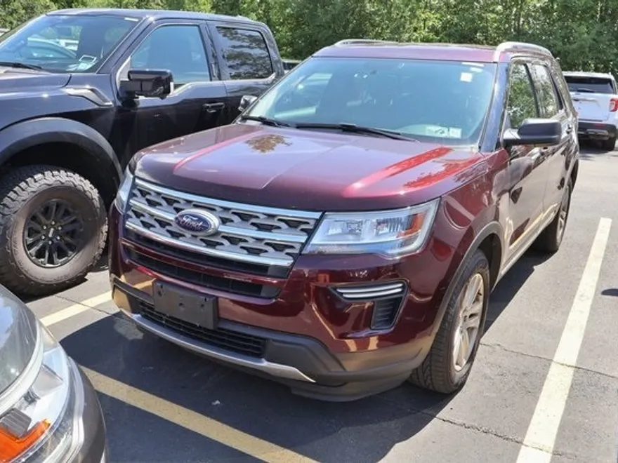2018 Ford Explorer XLT photo 1