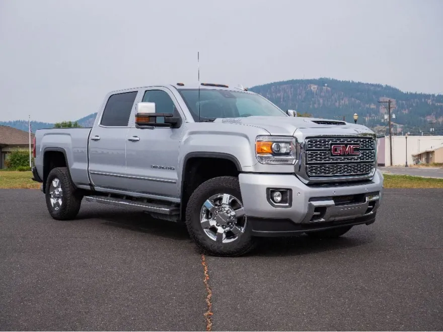 2018 Gmc Sierra 3500 HD Denali photo 1