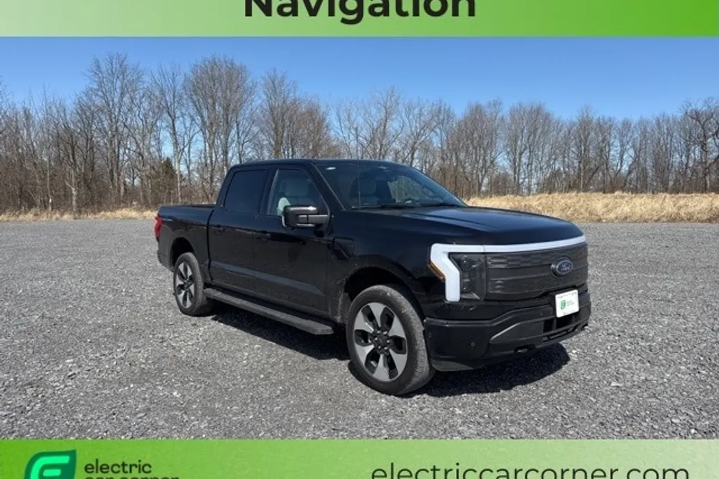 2023 Ford F-150 Lightning Platinum photo 1