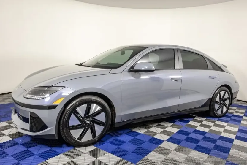 2023 Hyundai Ioniq 6 SE photo 1