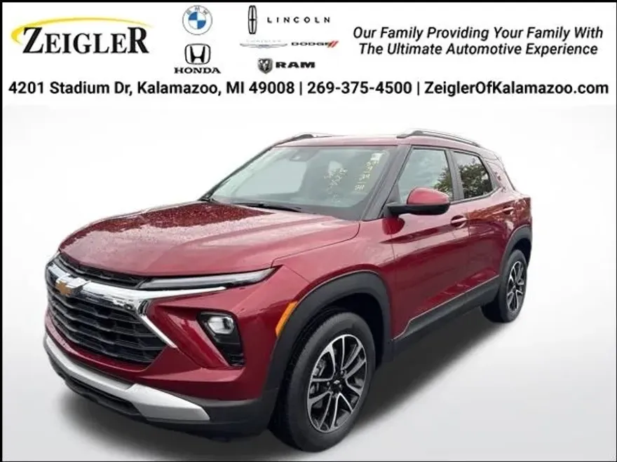 2024 Chevrolet Trailblazer LT photo 1