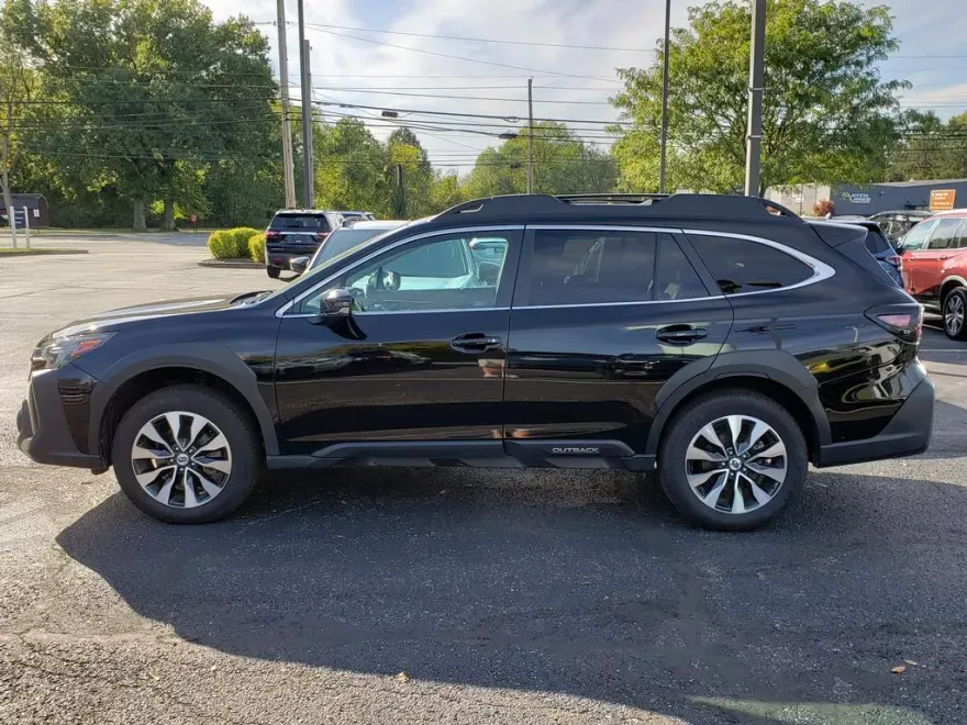 2025 Subaru Outback Limited photo 1