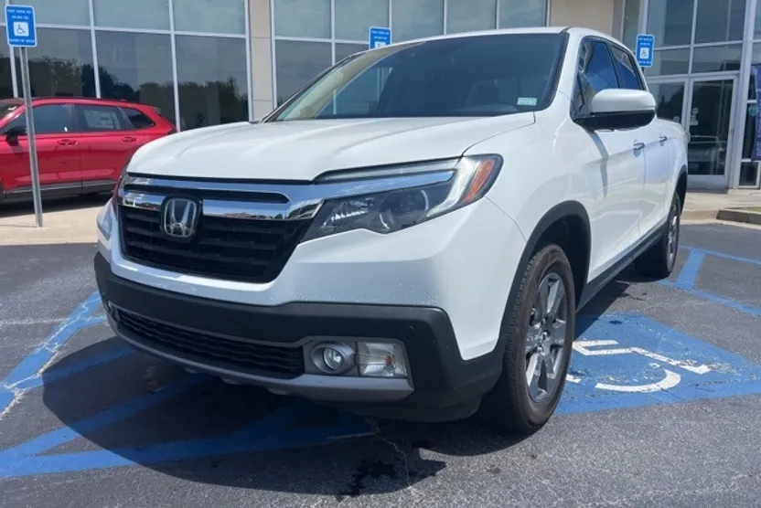 2020 Honda Ridgeline RTL-E photo 1