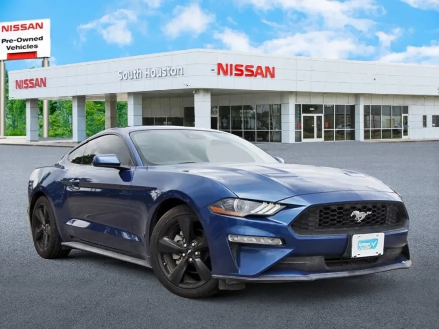 2022 Ford Mustang EcoBoost photo 1