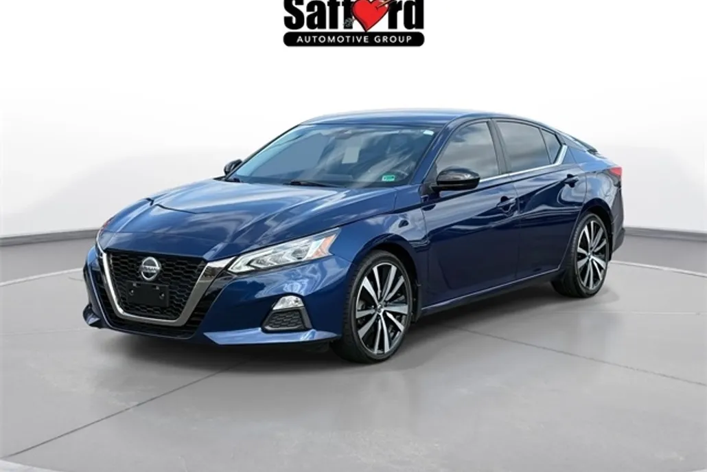 2021 Nissan Altima 2.5 SR photo 1