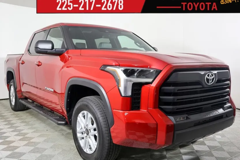 2025 Toyota Tundra SR5 photo 1