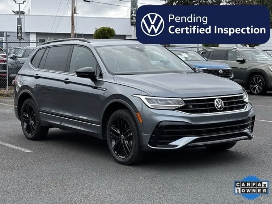 2022 Volkswagen Tiguan SE R-Line Black photo 1