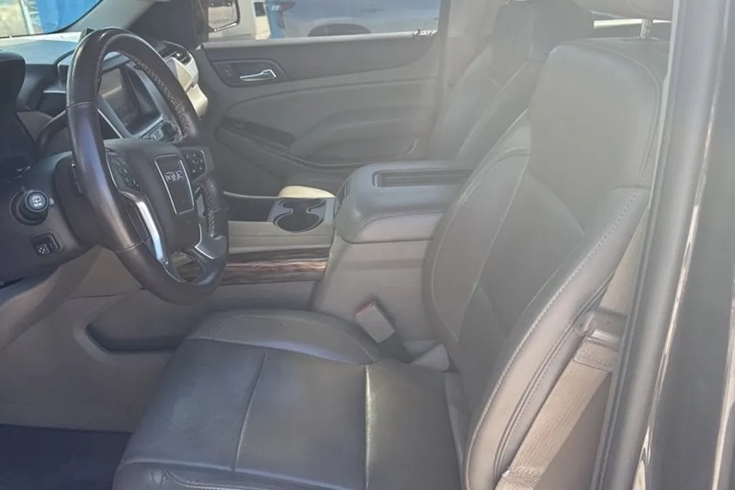 2015 Gmc Yukon SLT photo 1