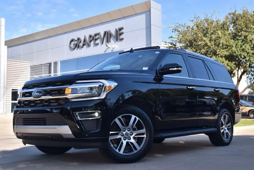 2024 Ford Expedition Limited photo 1