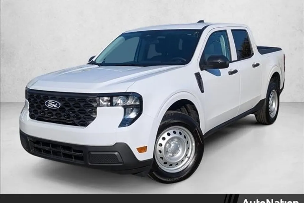 2025 Ford Maverick XL photo 1