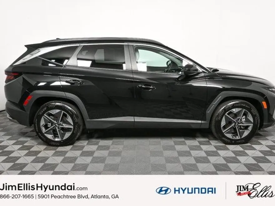 2025 Hyundai Tucson SEL photo 1