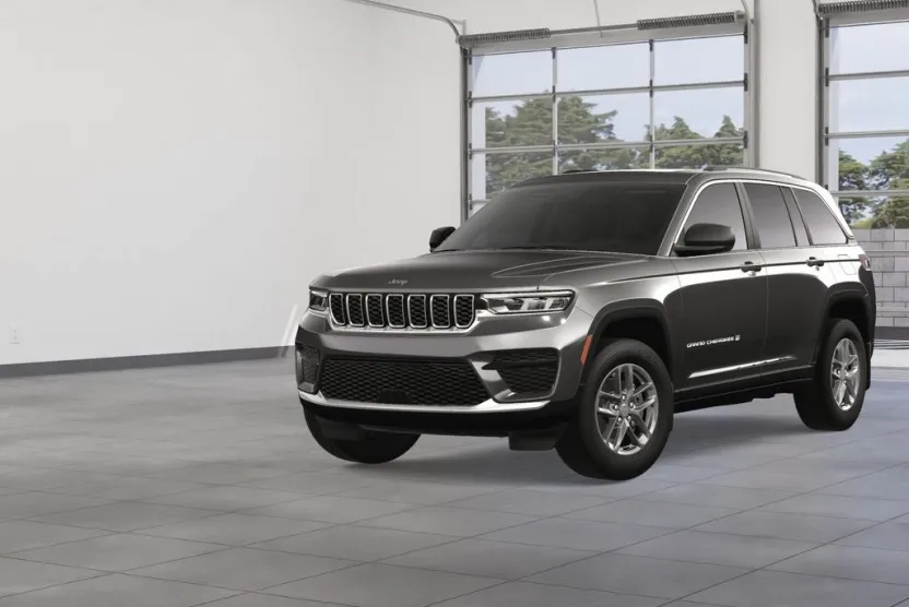 2025 Jeep Grand Cherokee Laredo photo 1