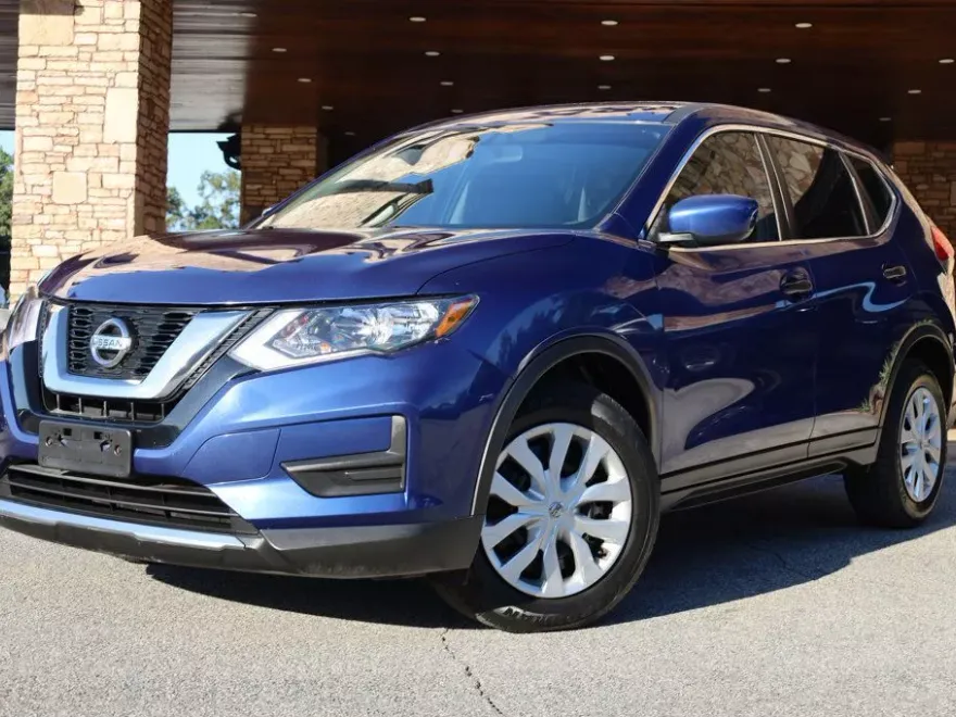 2017 Nissan Rogue S photo 1