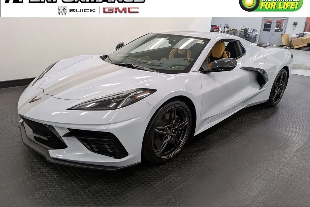 2023 Chevrolet Corvette Stingray 2LT Convertible photo 1