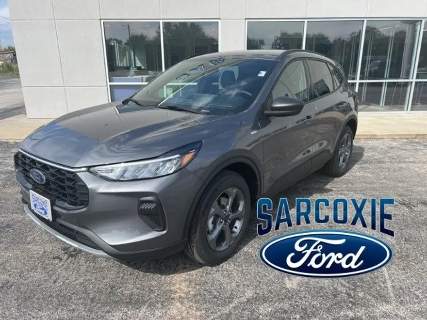 2025 Ford Escape ST-Line photo 1