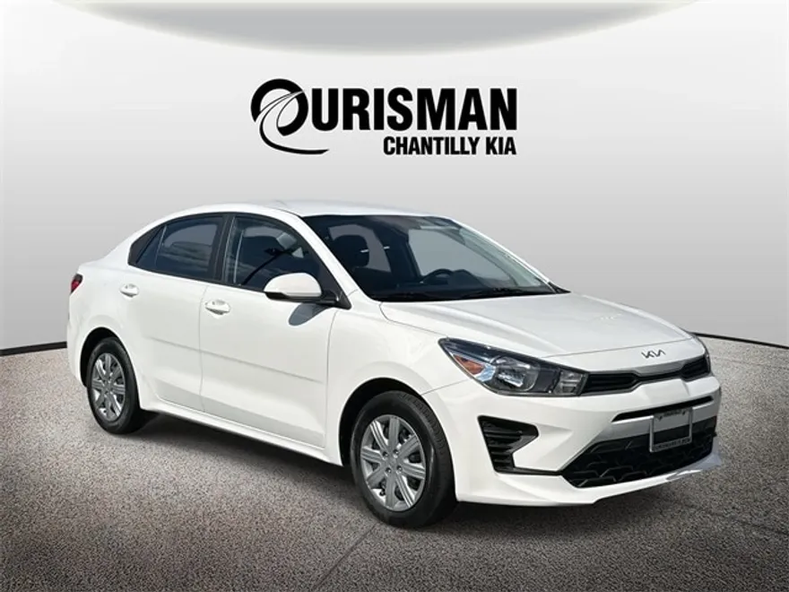 2023 Kia Rio LX photo 1