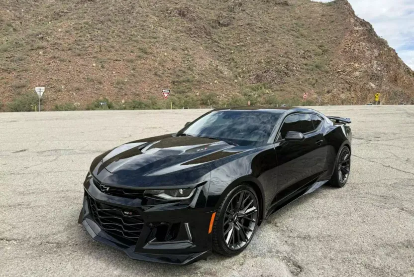 2019 Chevrolet Camaro ZL1 Coupe photo 1