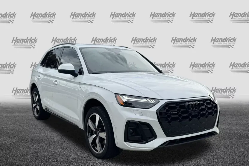 2023 Audi Q5 S line Premium Prestige photo 1