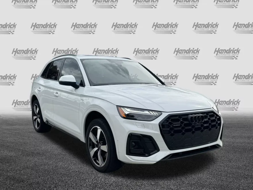 2023 Audi Q5 S line Premium Prestige photo 1
