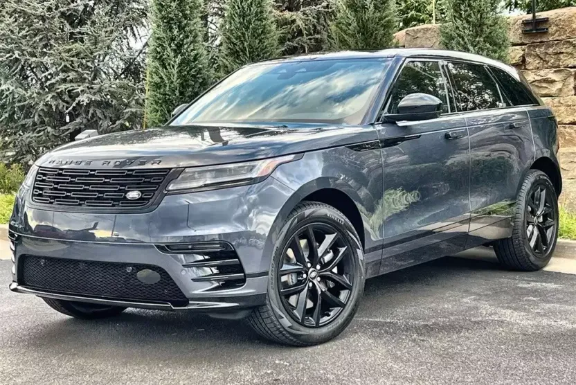 2025 Land Rover Range Rover Velar SE photo 1