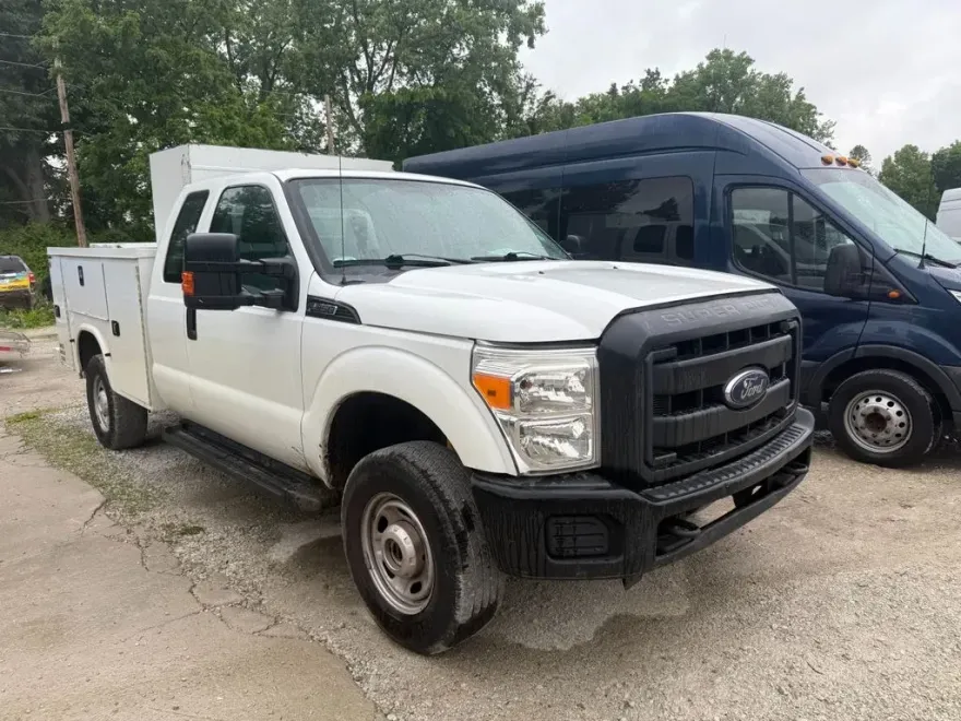 2015 Ford F-350 photo 1