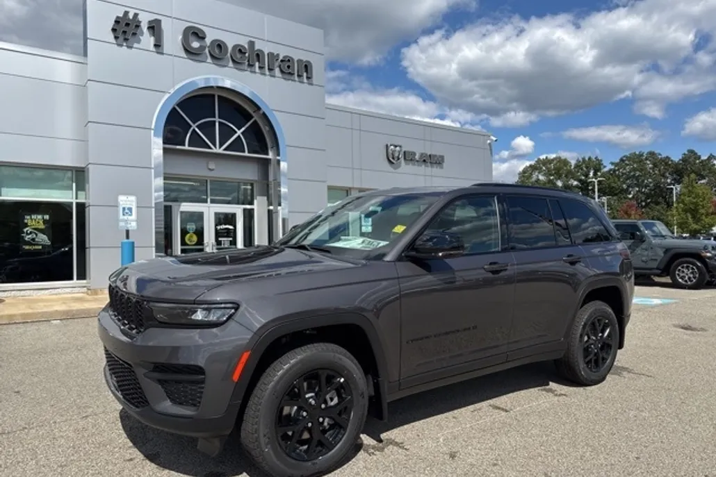 2025 Jeep Grand Cherokee Altitude X photo 1