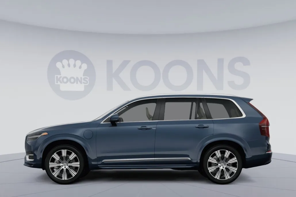 2026 Volvo XC90 T8 photo 1